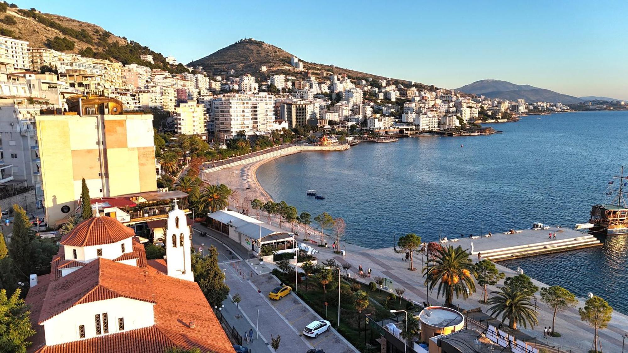 Andi Apartment Sarandë Exterior foto